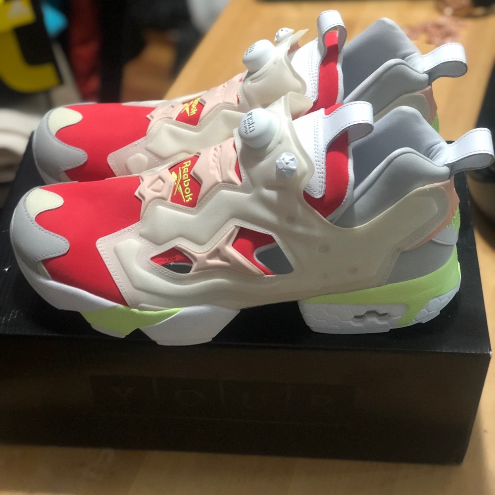CUSTOM REEBOK SIZE 12.5